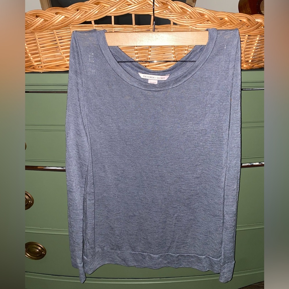 VS lounge top